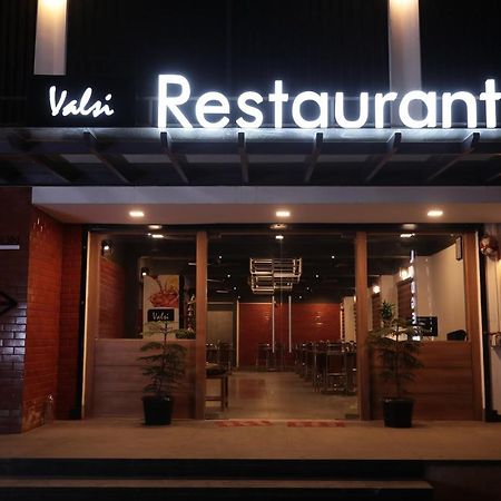 Hotel Nachas Coimbatore Buitenkant foto